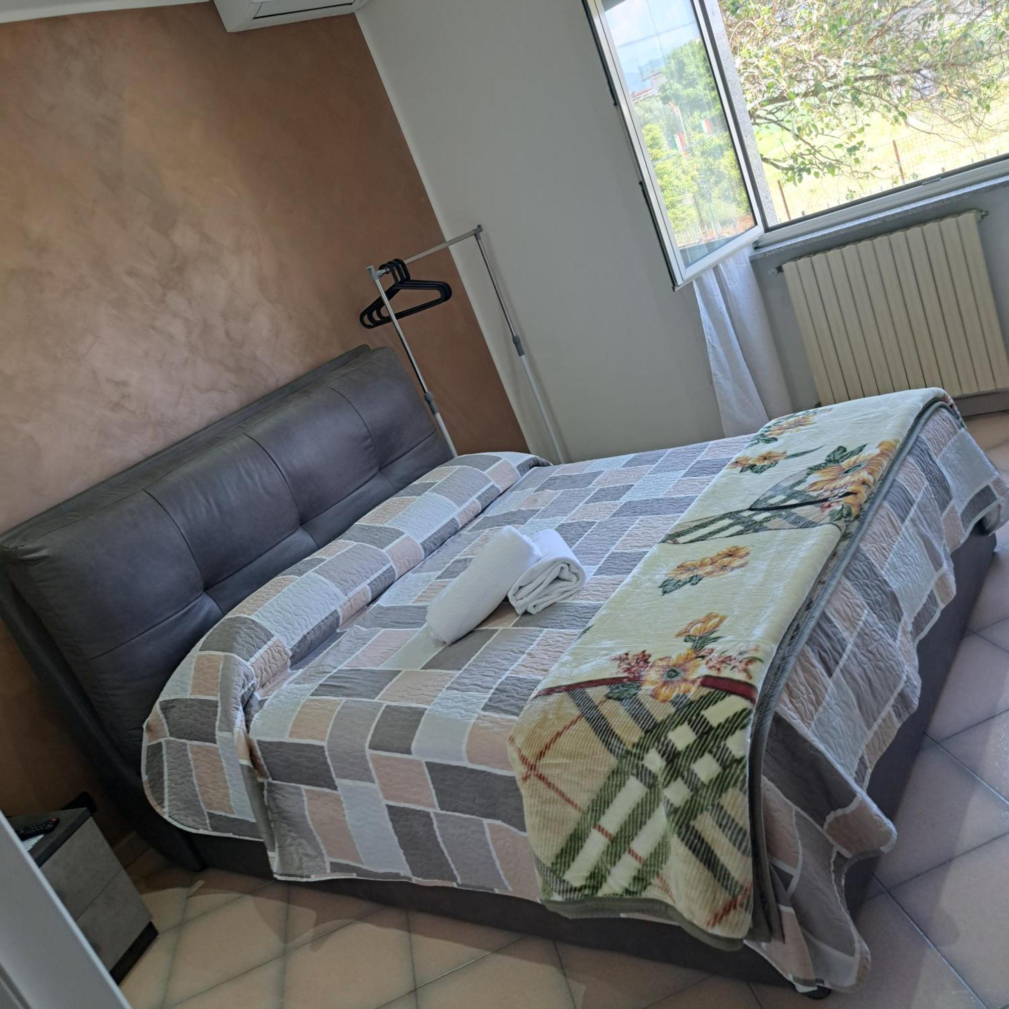 ポンペイ Area Domus Bed & Breakfast エクステリア 写真