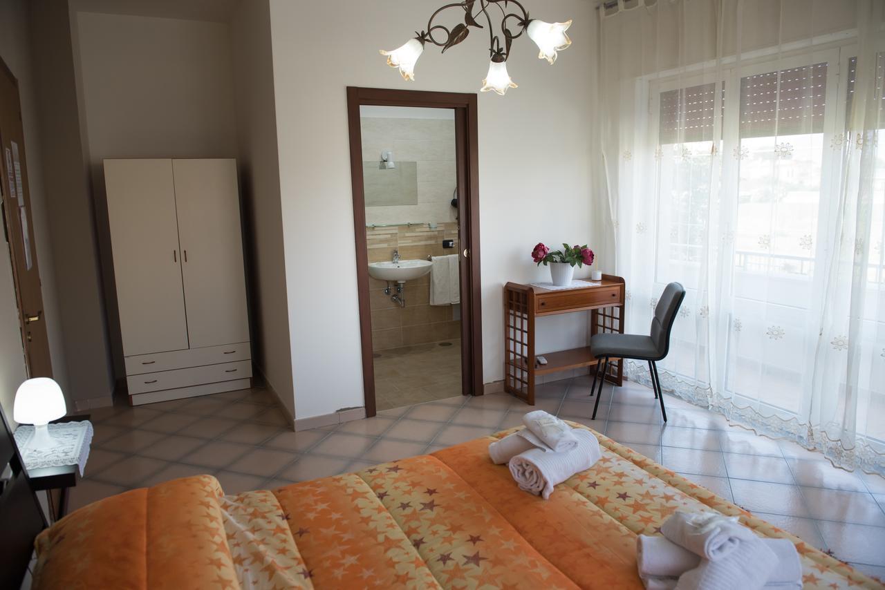ポンペイ Area Domus Bed & Breakfast エクステリア 写真